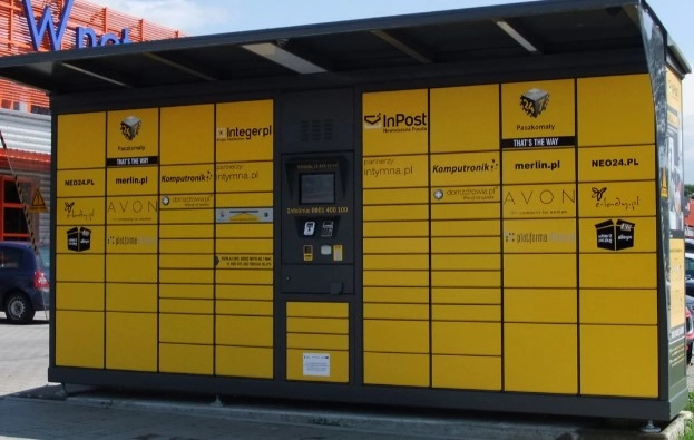yellow parcel lockers